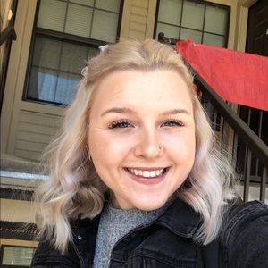 Meet your Posher, Alix